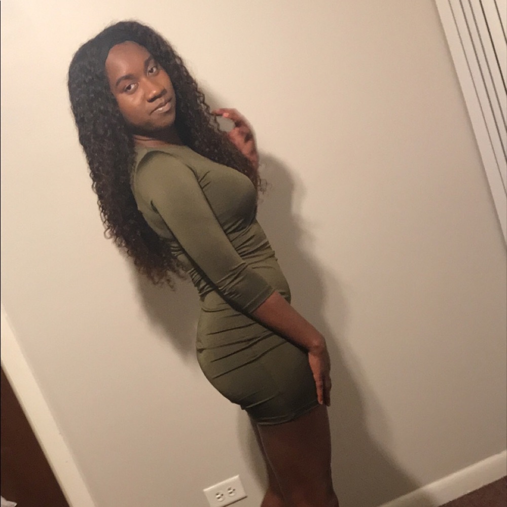 Green Long Sleeve Bodycon Dress